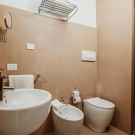 Palazzo Flora Penzion 4*