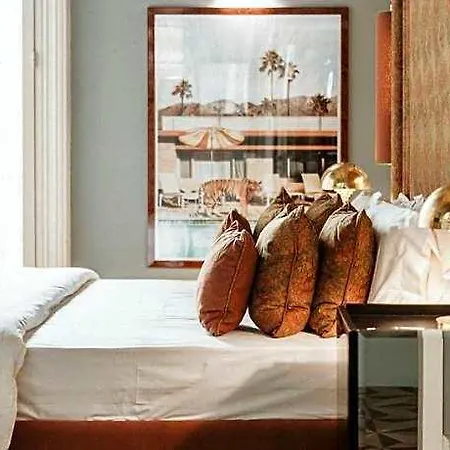 Palazzo Flora Casa de hóspedes 4*